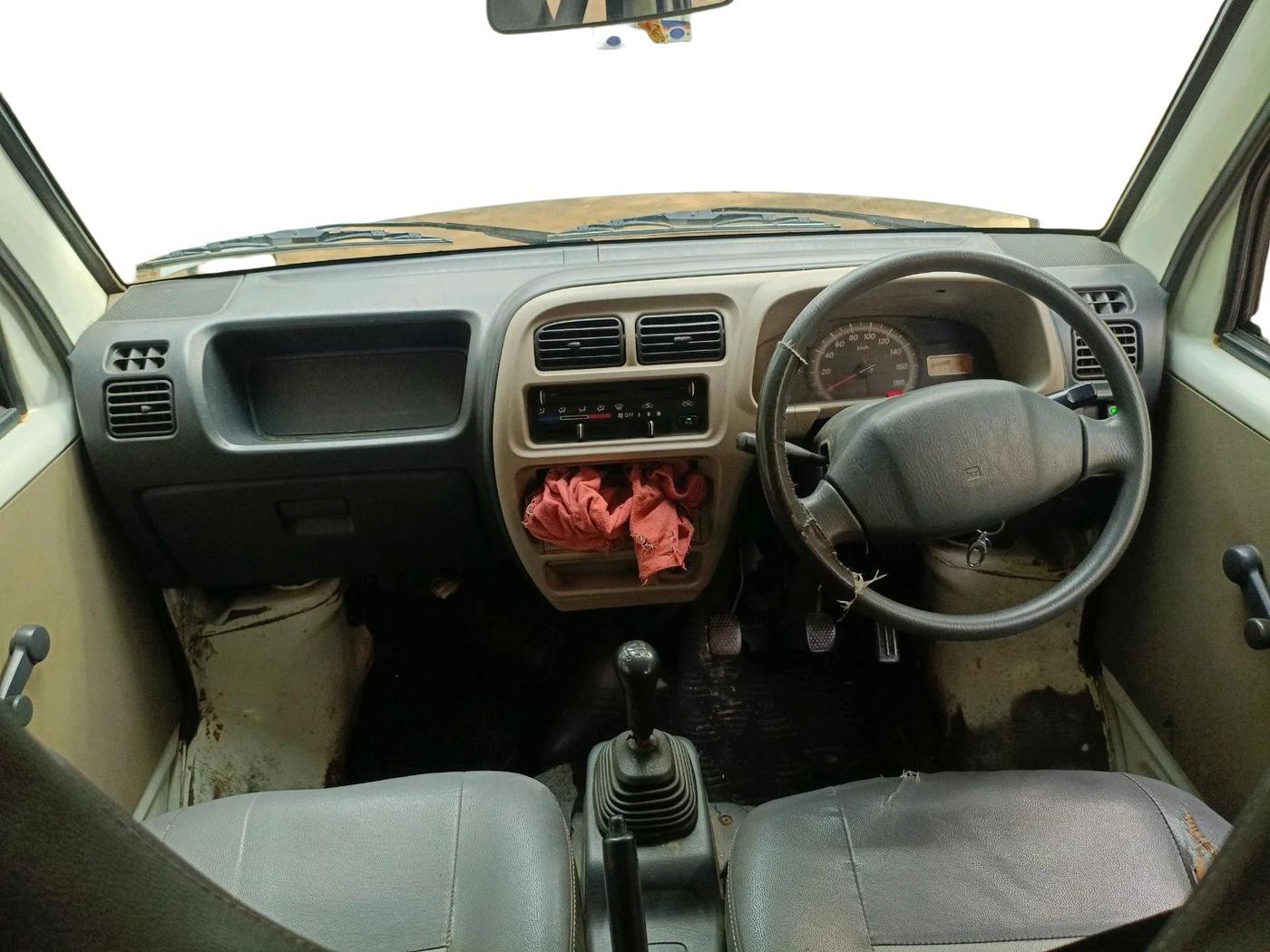 2013 Maruti Eeco 5 STR WITH A/C+HTR CNG, CNG, Manual, 1,14,852 km, interior