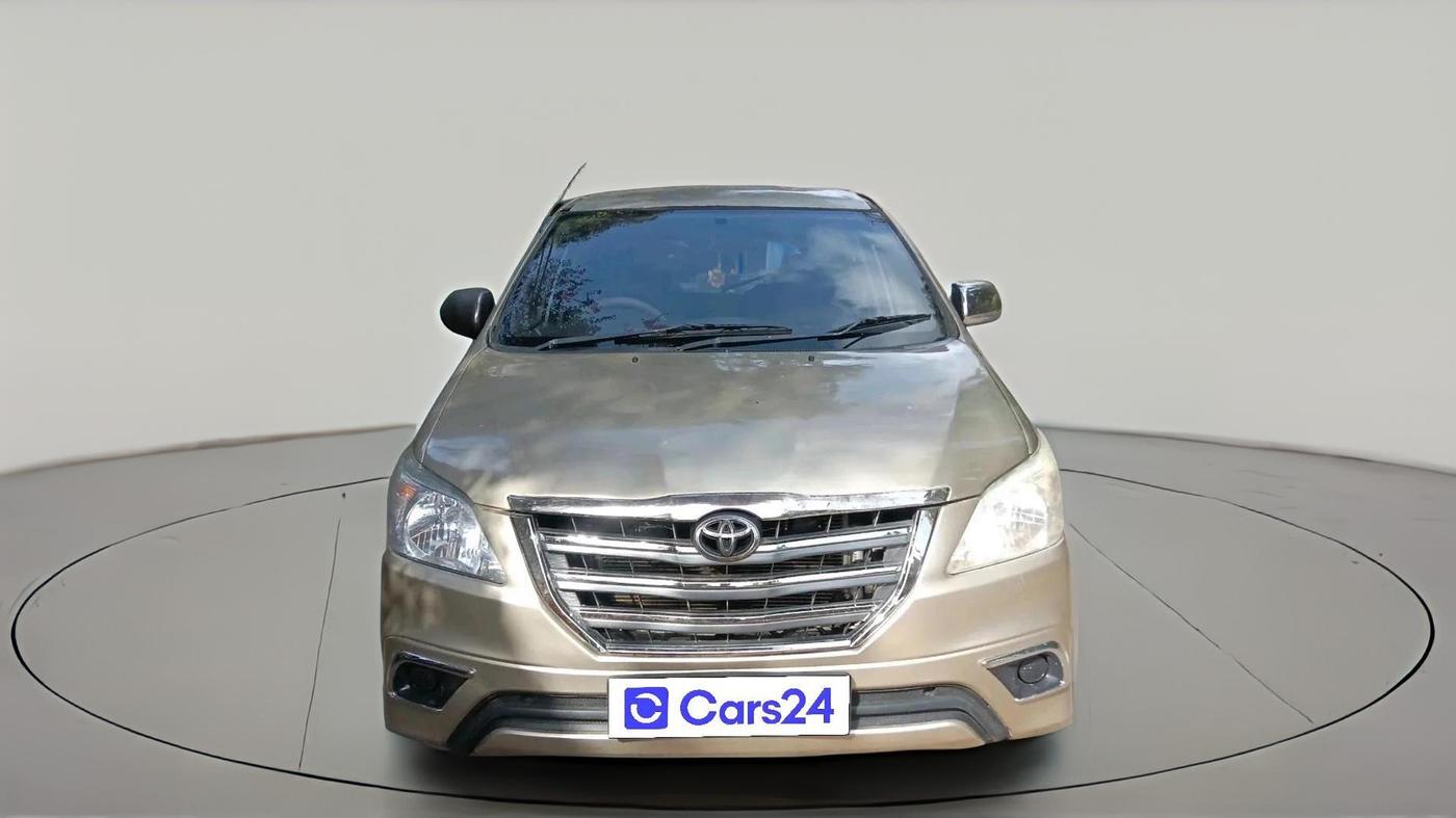2011 Toyota Innova V 2.5 7 STR, Diesel, Manual, 1,68,879 km, exterior