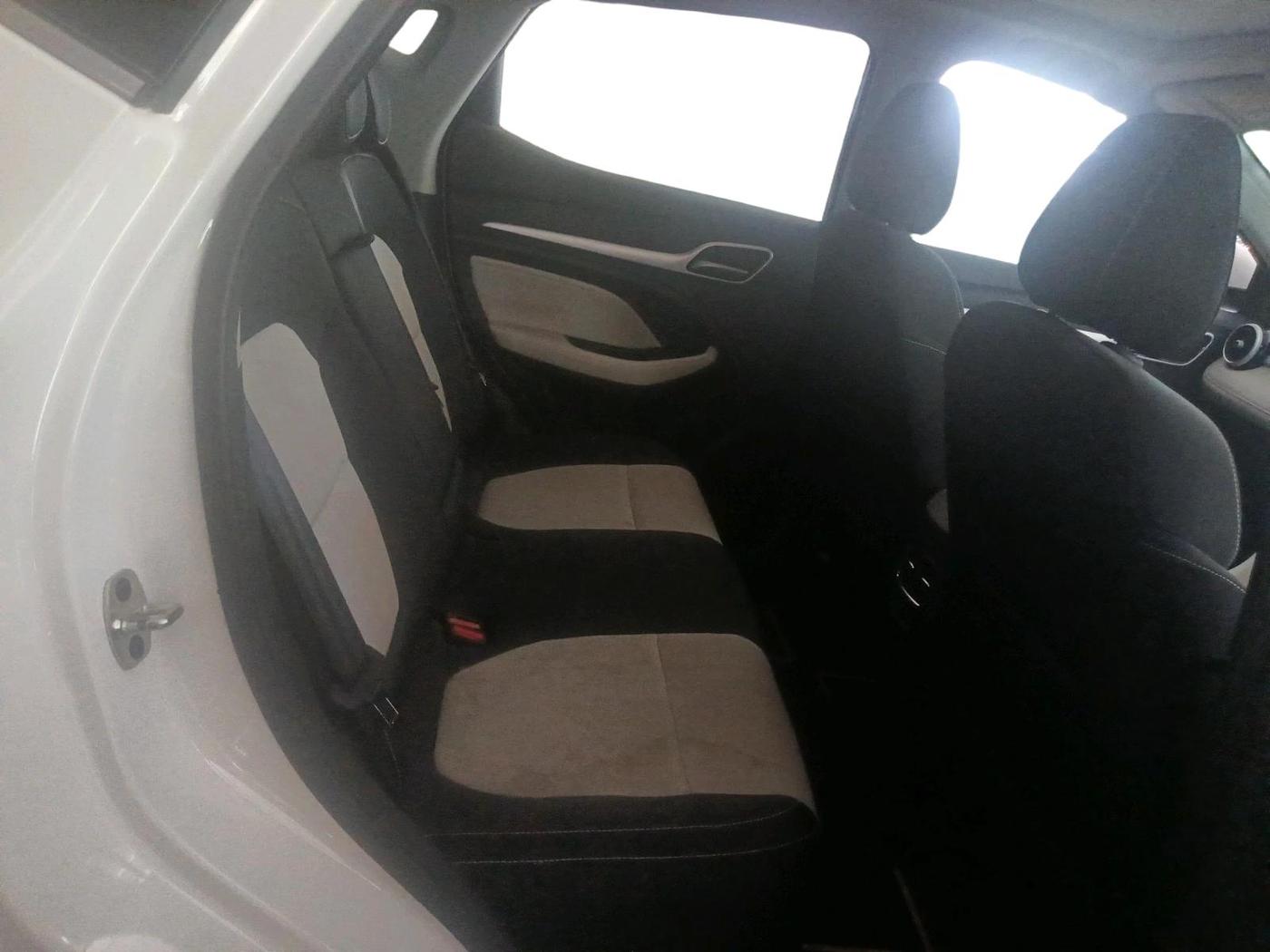 2024 MG ASTOR Select 1.5 CVT (Ivory), Petrol, Automatic, 20,458 km, interior