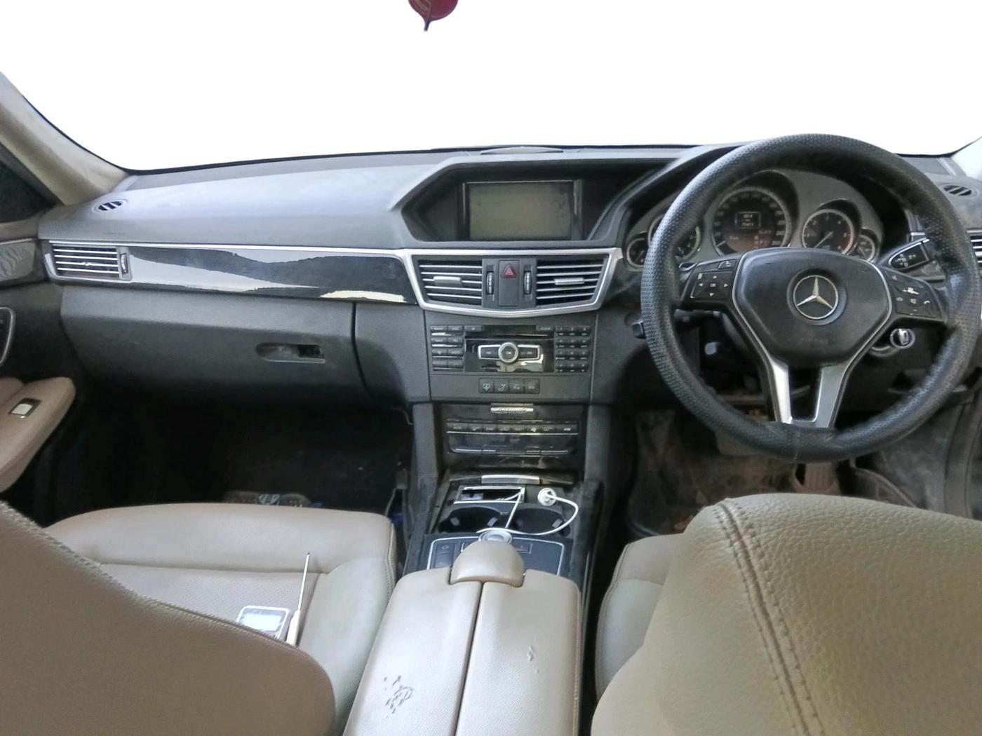 2012 Mercedes Benz E Class E 250 CDI Avantgarde, Diesel, Automatic, 1,54,809 km, interior