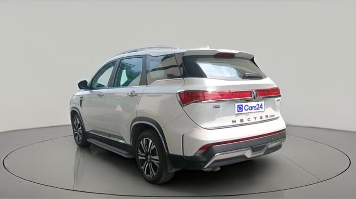 2026 MG HECTOR PLUS Savvy Pro 1.5 Turbo Petrol CVT 7 STR, Petrol, Automatic, 864 km, exterior