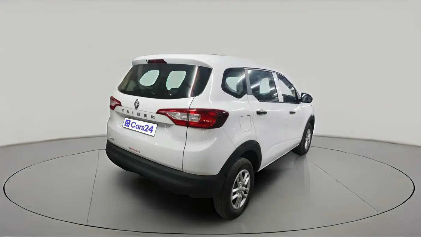 2024 Renault TRIBER RXL MT, Petrol, Manual, 19,327 km, exterior