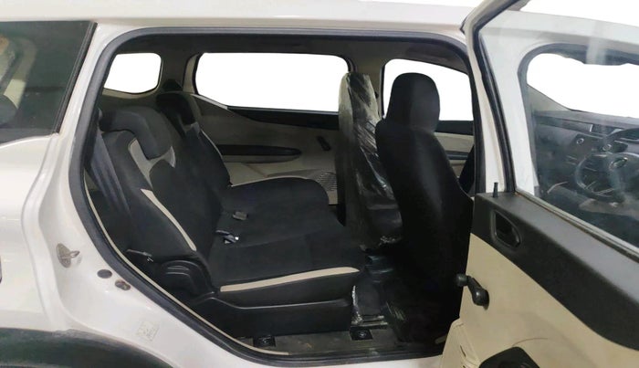 2024 Renault TRIBER RXL MT, Petrol, Manual, 19,327 km, interior