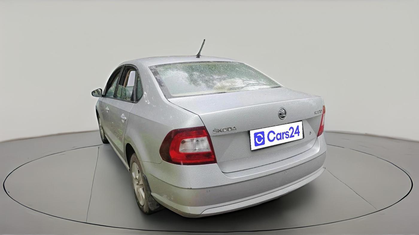 2018 Skoda Rapid AMBITION 1.6 MPI MT, Petrol, Manual, 36,380 km, exterior