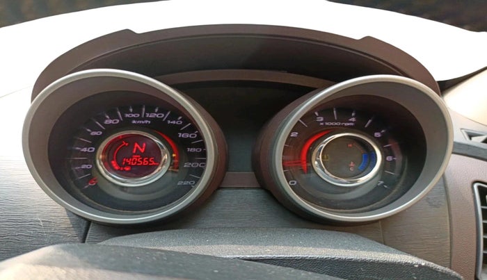 2014 Mahindra XUV500 W8, Diesel, Manual, 1,40,565 km, interior