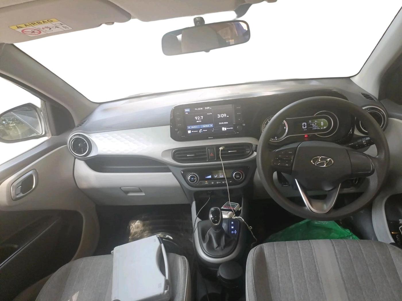 2020 Hyundai GRAND I10 NIOS SPORTZ AMT 1.2 KAPPA VTVT, Petrol, Automatic, 23,943 km, interior