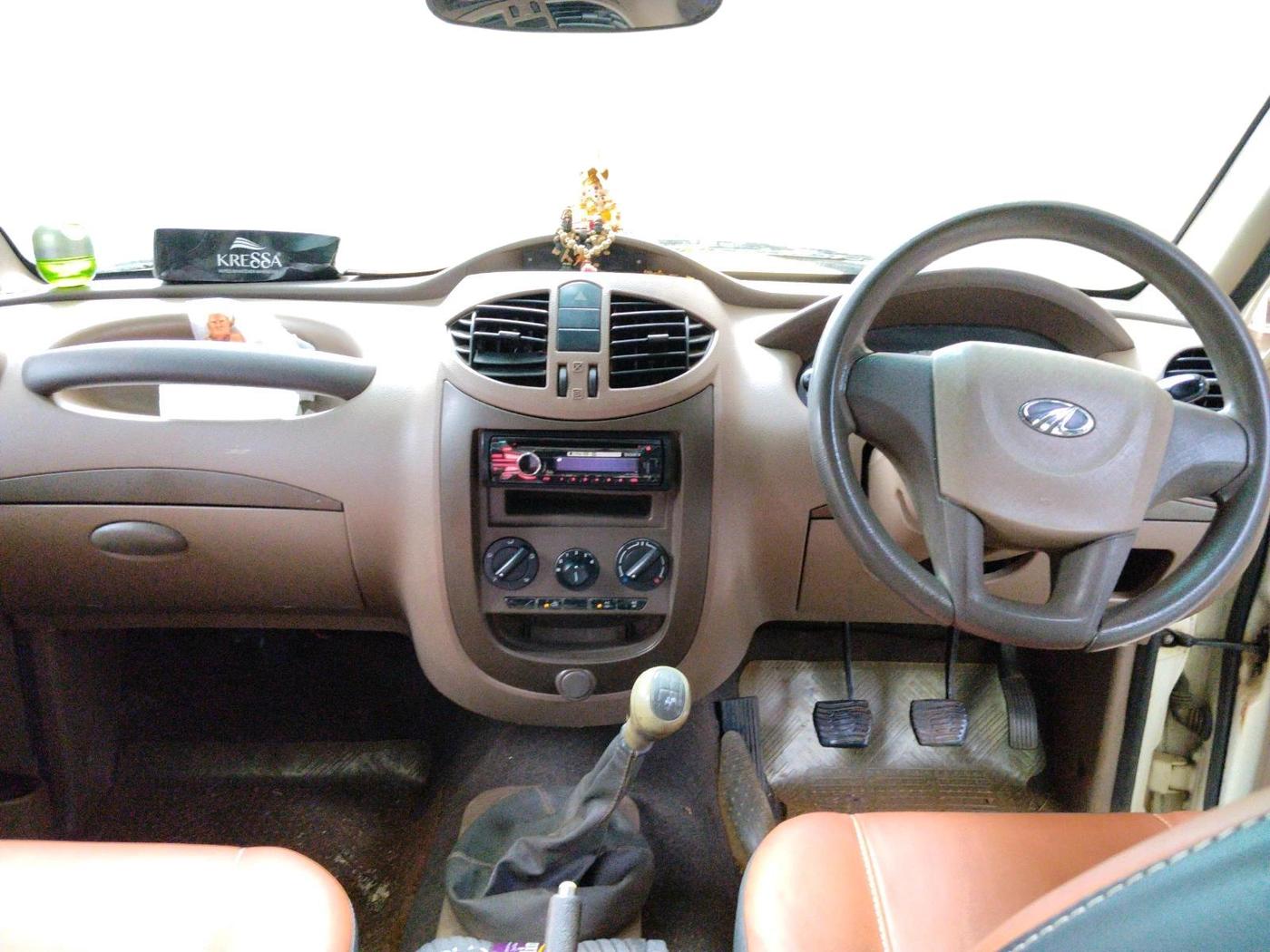 2012 Mahindra Xylo E4, Diesel, Manual, 1,50,288 km, interior
