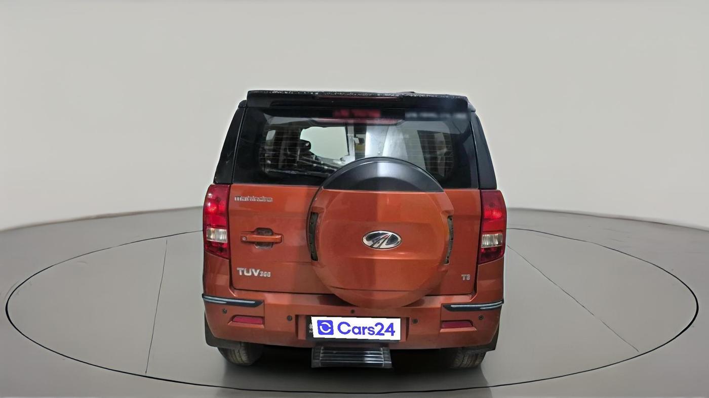 2016 Mahindra TUV300 T8, Diesel, Manual, 92,847 km, exterior