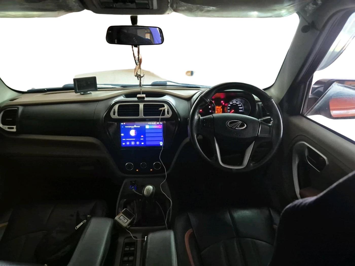 2016 Mahindra TUV300 T8, Diesel, Manual, 92,847 km, interior