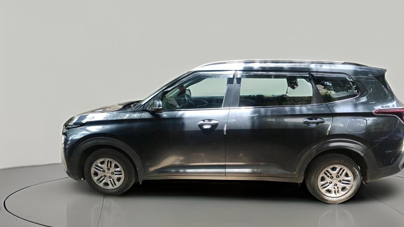 2023 KIA CARENS PRESTIGE 1.5 PETROL 7 STR, Petrol, Manual, 36,835 km, exterior