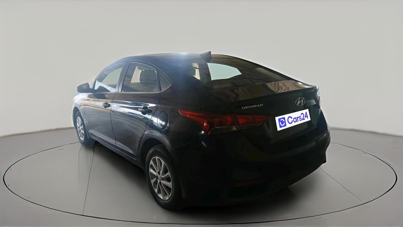 2018 Hyundai Verna 1.6 EX VTVT AT, Petrol, Automatic, 57,993 km, exterior