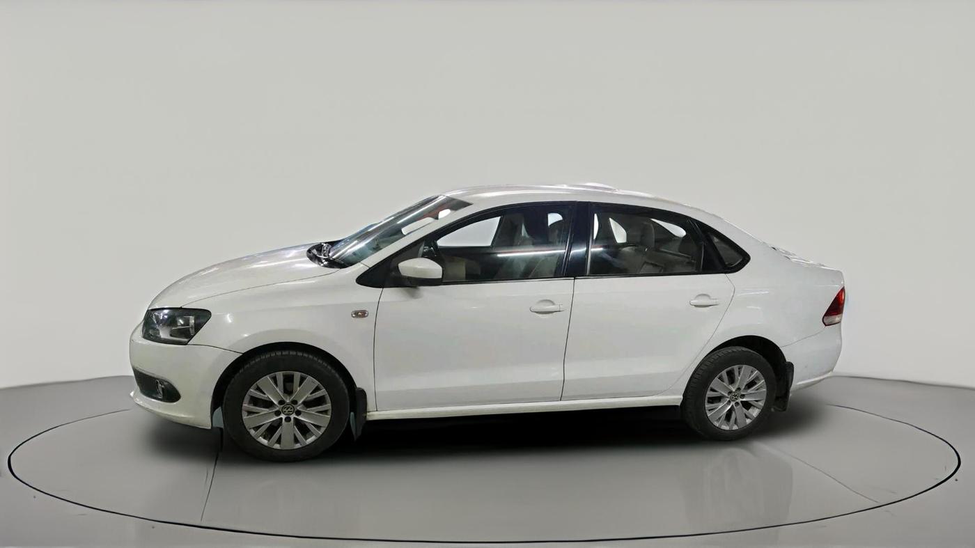 2015 Volkswagen Vento HIGHLINE PETROL AT, Petrol, Automatic, 75,631 km, exterior