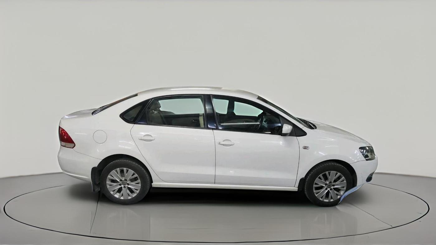 2015 Volkswagen Vento HIGHLINE PETROL AT, Petrol, Automatic, 75,631 km, exterior