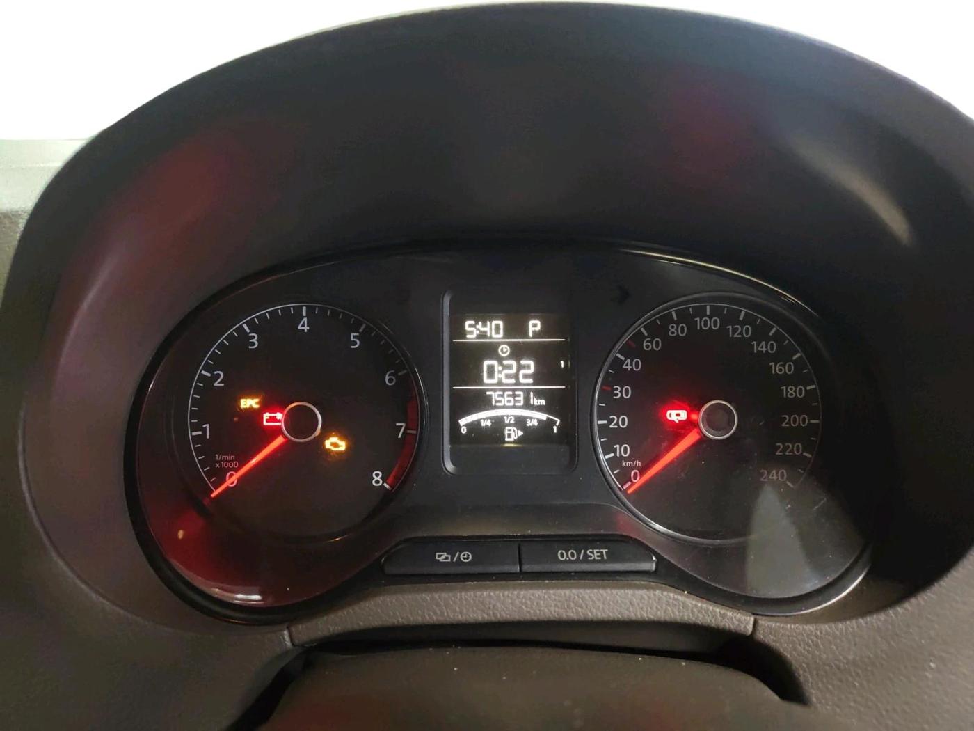 2015 Volkswagen Vento HIGHLINE PETROL AT, Petrol, Automatic, 75,631 km, interior