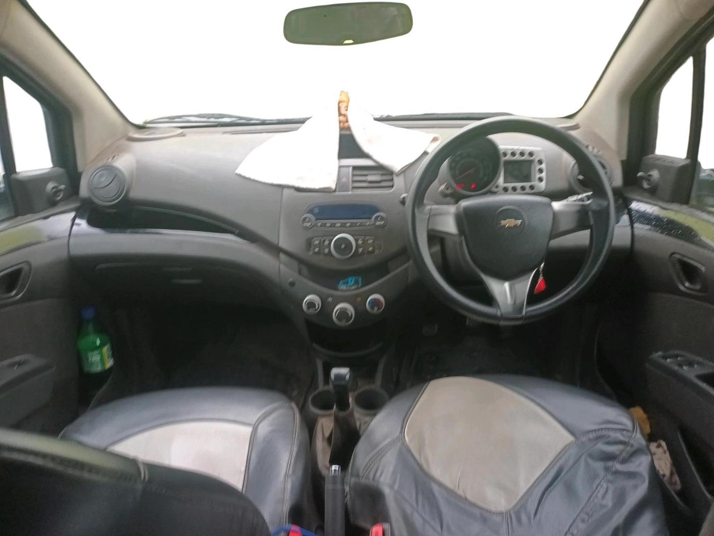 2011 Chevrolet Beat LT PETROL, Petrol, Manual, 65,000 km, interior