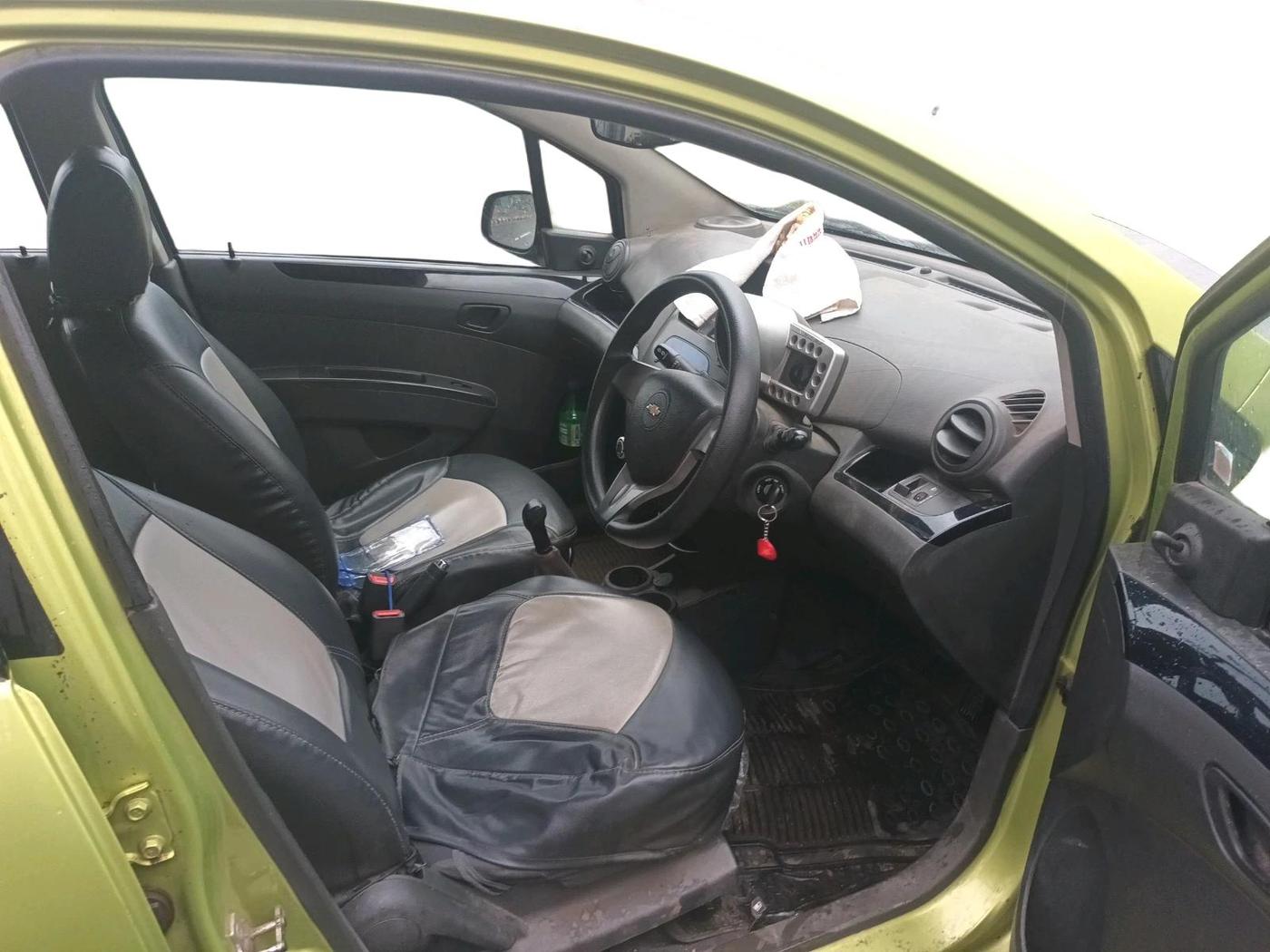 2011 Chevrolet Beat LT PETROL, Petrol, Manual, 65,000 km, interior