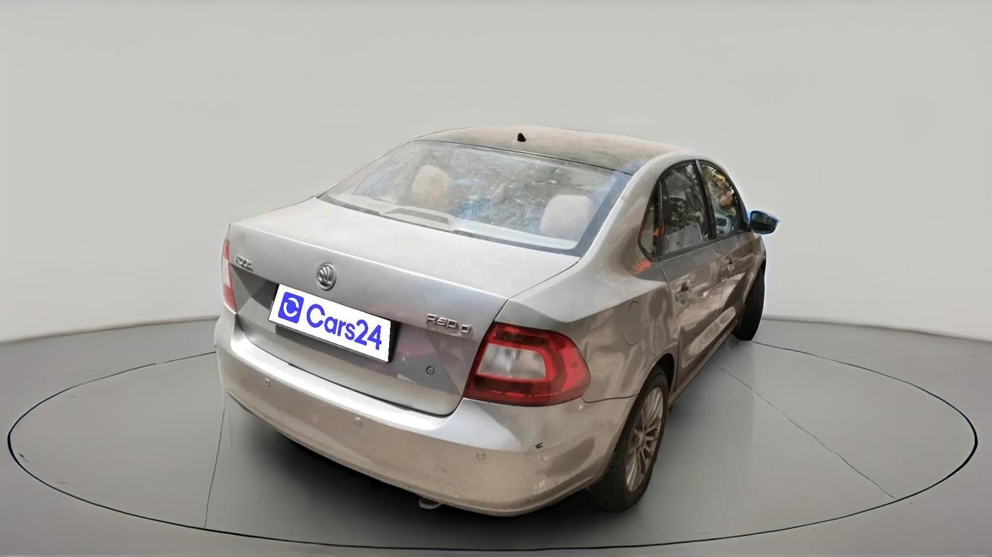 2013 Skoda Rapid AMBITION 1.6 MPI MT PLUS, Petrol, Manual, 60,000 km, exterior