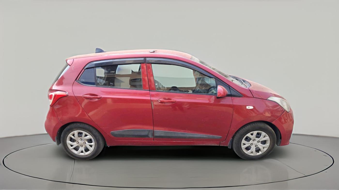 2018 Hyundai Grand i10 MAGNA AT 1.2 KAPPA VTVT, CNG, Automatic, 1,12,334 km, exterior