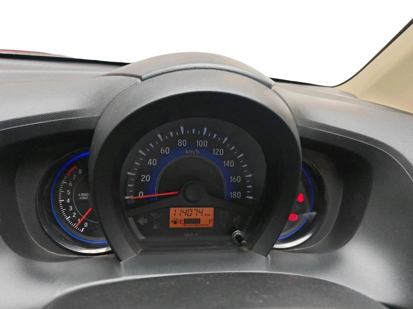 2014 Honda Mobilio 1.5L I-VTEC V, Petrol, Manual, 1,14,074 km, interior