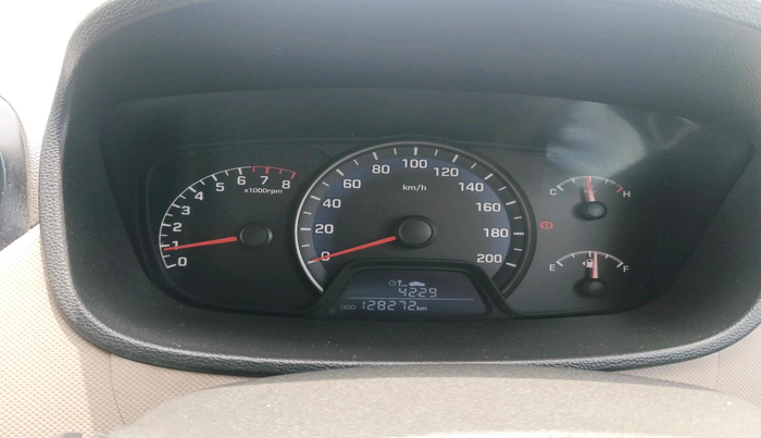 2015 Hyundai Xcent BASE 1.2, CNG, Manual, 1,28,272 km, interior