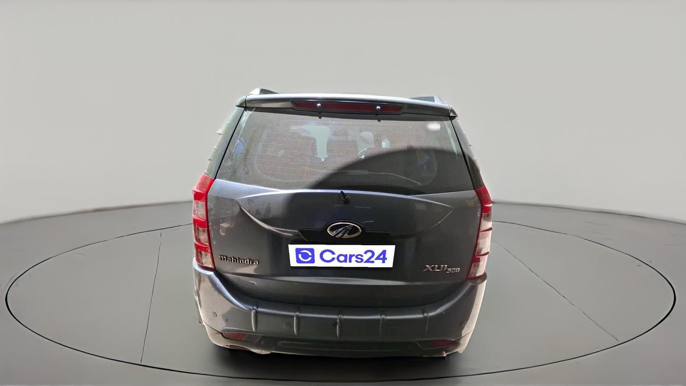 2013 Mahindra XUV500 W8, Diesel, Manual, 1,30,069 km, exterior