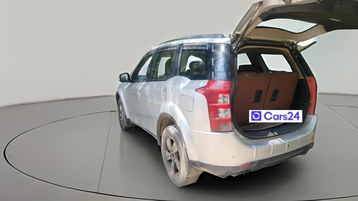 2013 Mahindra XUV500 W8, Diesel, Manual, 1,37,173 km, exterior