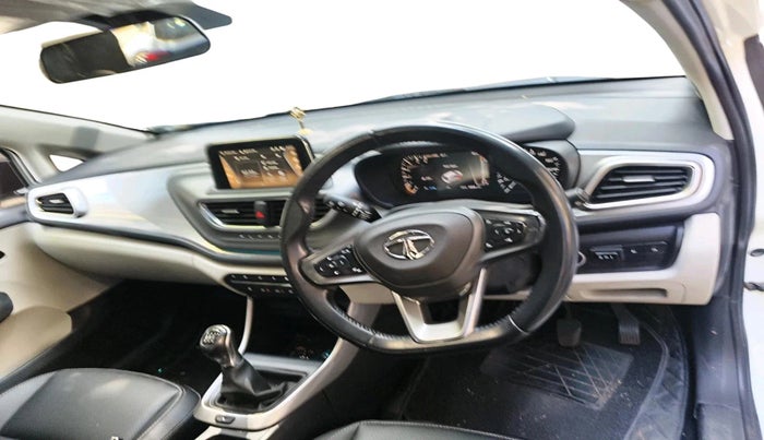 2023 Tata ALTROZ XZ PLUS DIESEL, Diesel, Manual, 28,096 km, interior