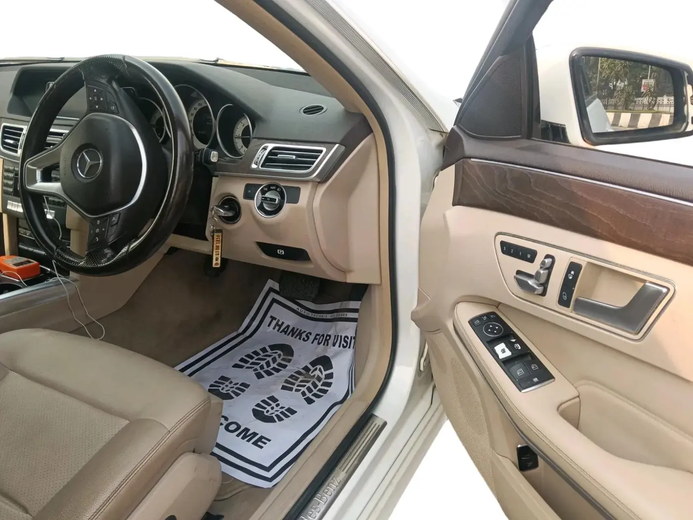 2014 Mercedes Benz E Class E 250 CDI AVANTGARDE, Diesel, Automatic, 41,034 km, interior