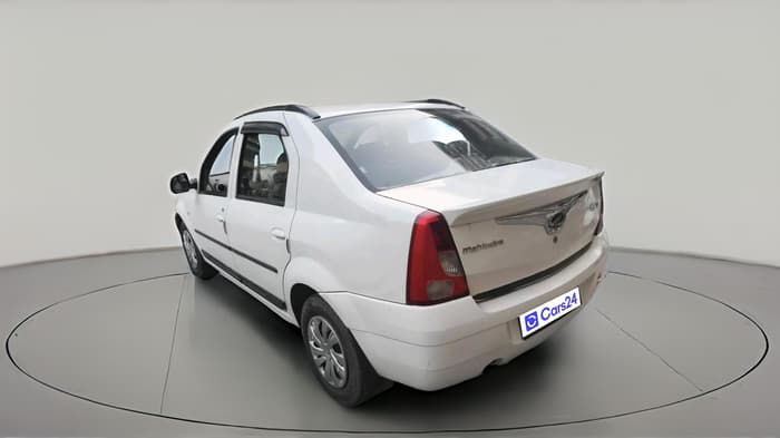 2011 Mahindra Verito 1.4 G4, Petrol, Manual, 25,571 km, exterior