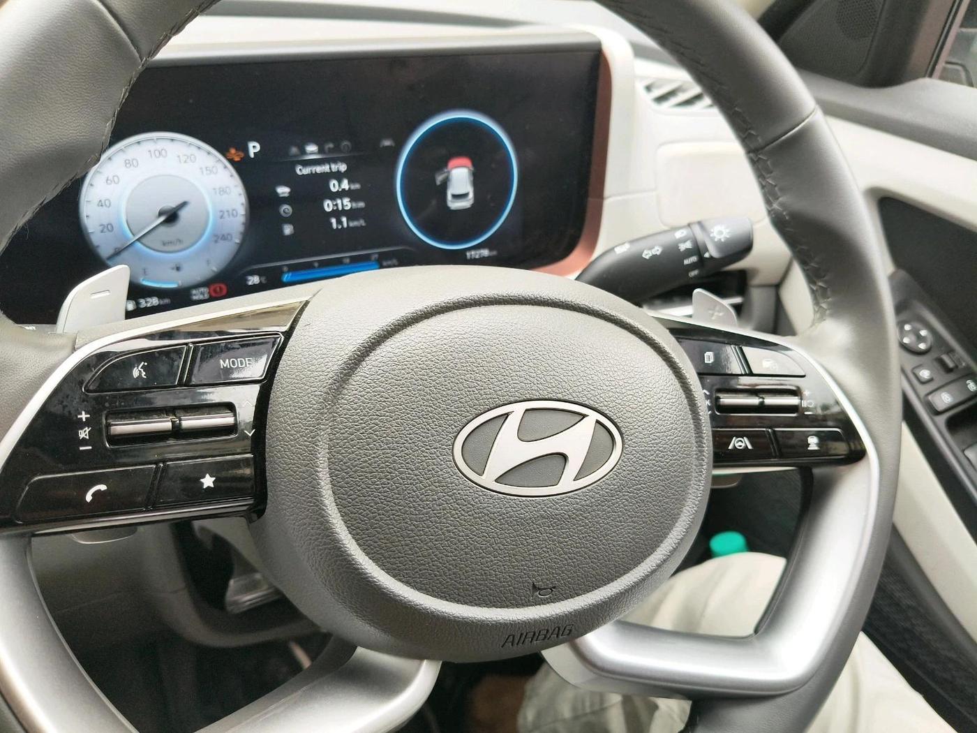 2024 Hyundai Creta SX (O) IVT 1.5 PETROL, Petrol, Automatic, 17,278 km, interior