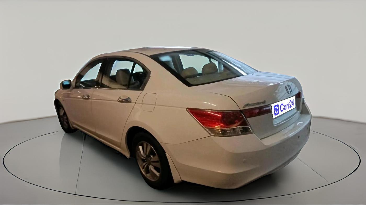 2011 Honda Accord 2.4L I-VTEC AT, Petrol, Automatic, 1,03,878 km, exterior