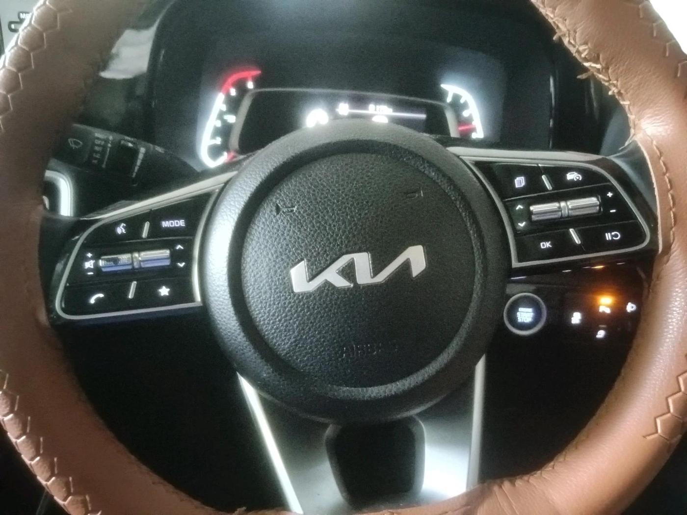 2024 KIA SONET HTX 1.5 DIESEL IMT, Diesel, Manual, 78,296 km, interior