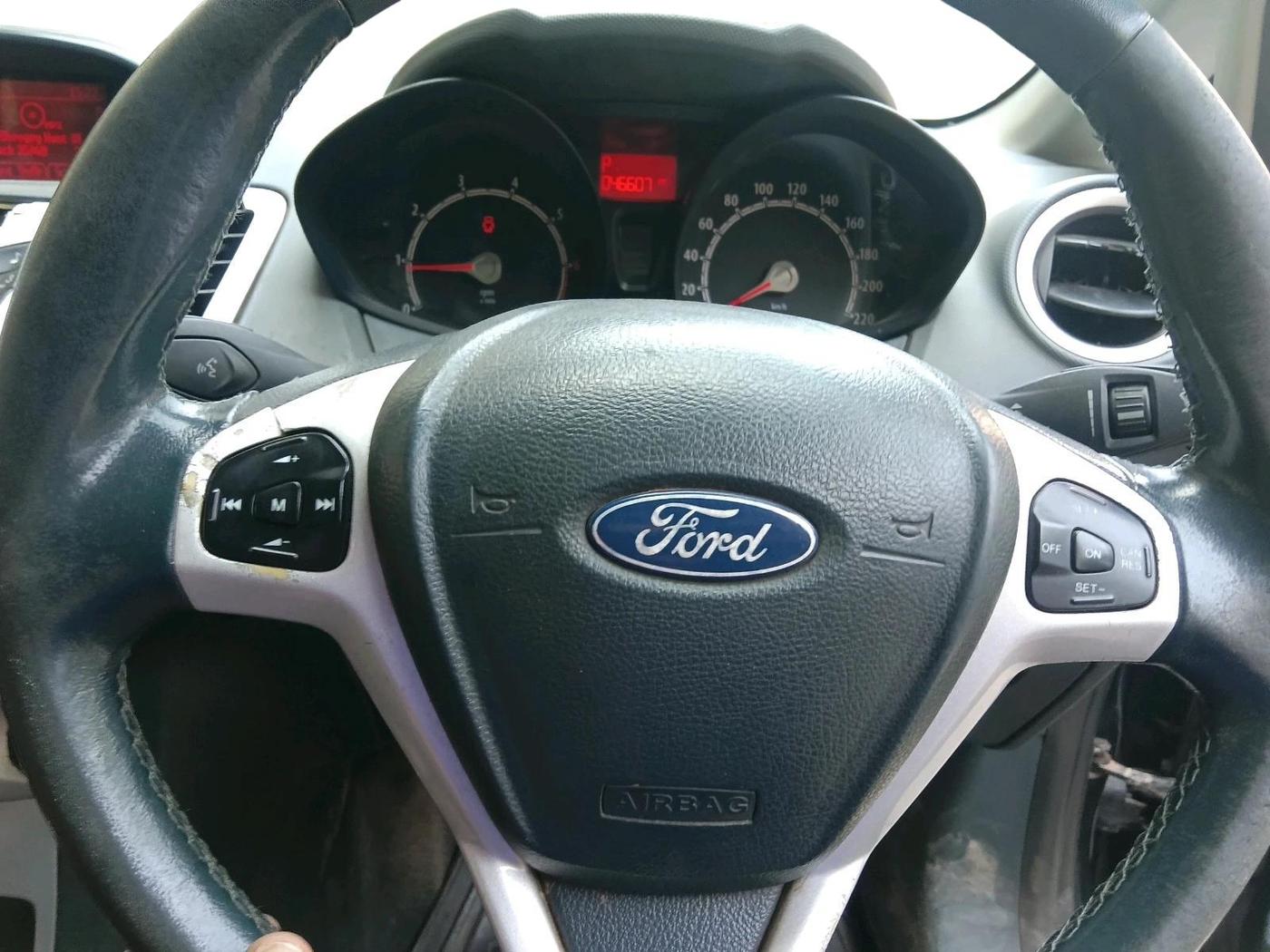 2012 Ford Fiesta STYLE PETROL AT, Petrol, Automatic, 46,608 km, interior