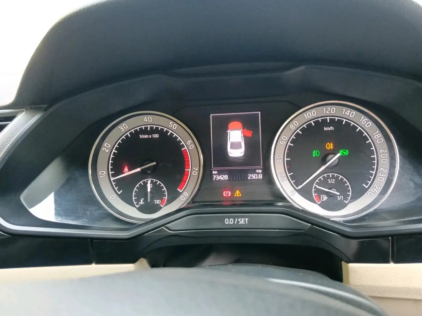 2016 Skoda Superb L&K 1.8 TSI AT, Petrol, Automatic, 73,428 km, interior