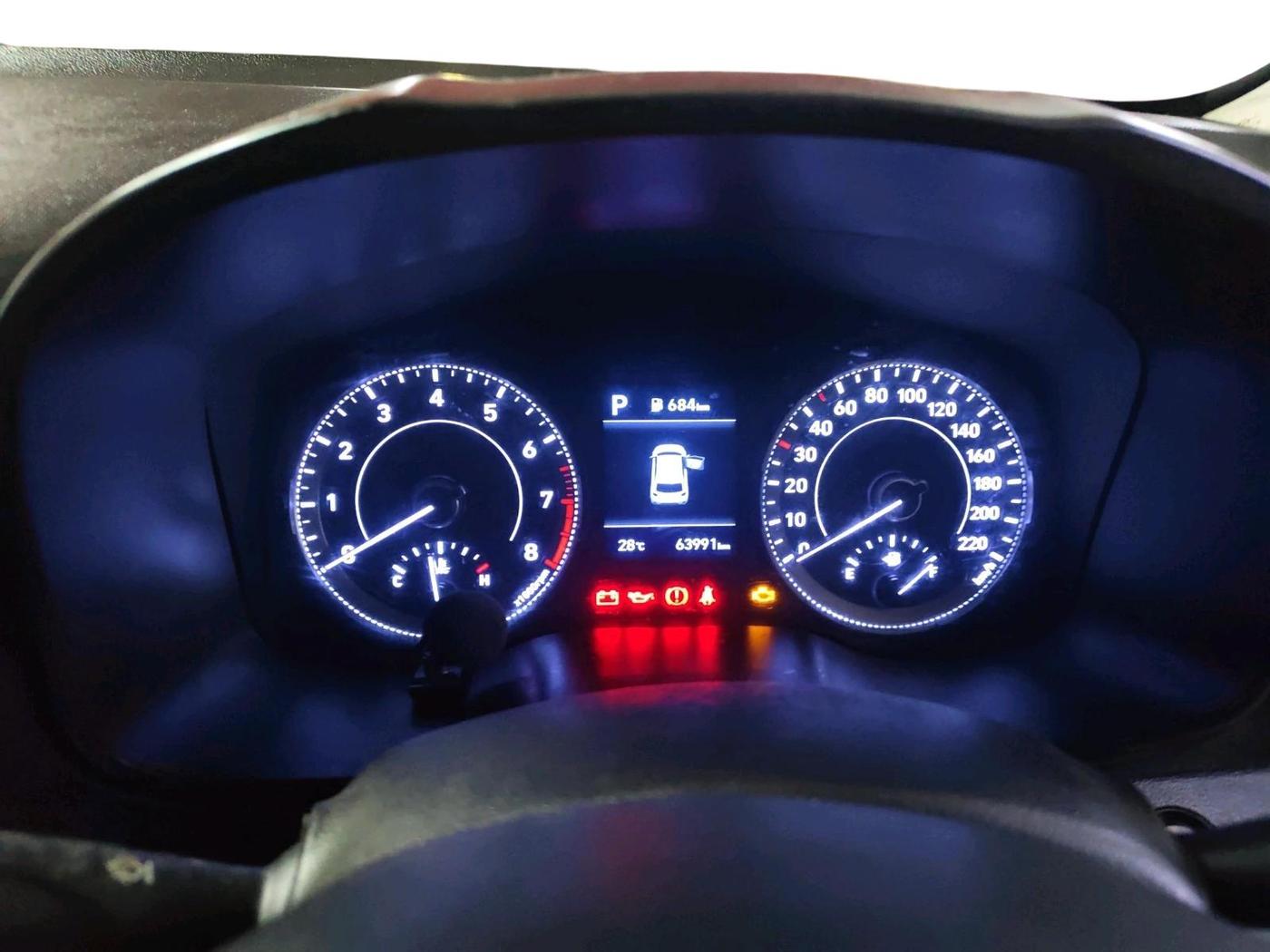 2020 Hyundai VENUE SX PLUS 1.0 TURBO DCT, Petrol, Automatic, 63,991 km, interior