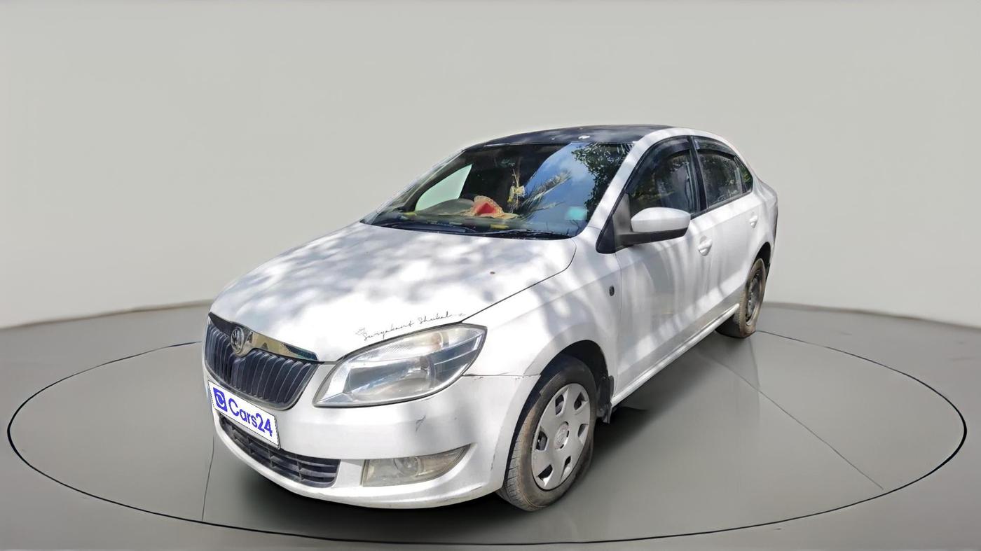 2015 Skoda Rapid AMBITION 1.6 MPI MT, Petrol, Manual, 49,000 km, exterior