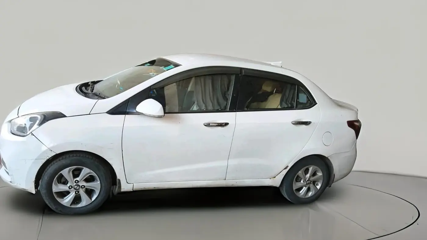 2019 Hyundai Xcent SX 1.2, Petrol, Manual, 1,11,663 km, exterior