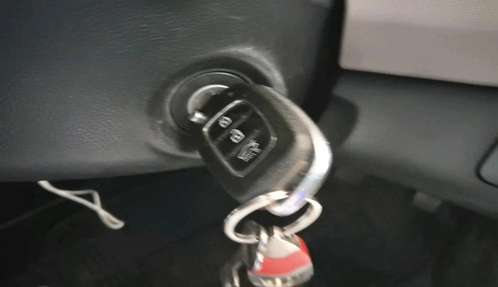 2019 Hyundai Xcent SX 1.2, Petrol, Manual, 1,11,663 km, interior