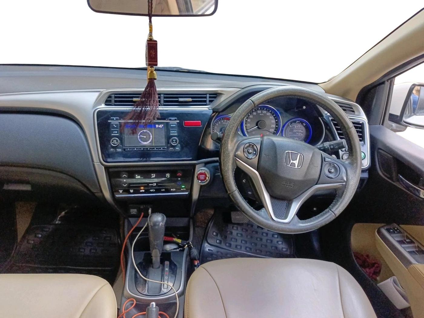 2015 Honda City 1.5L I-VTEC VX CVT, Petrol, Automatic, 54,735 km, interior