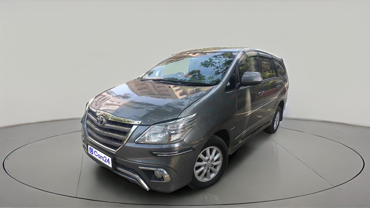 2014 Toyota Innova 2.5 VX 8 STR, Diesel, Manual, 1,91,580 km, exterior