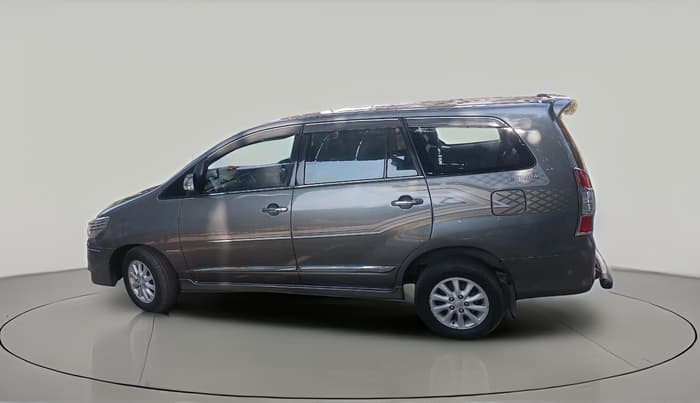 2014 Toyota Innova 2.5 VX 8 STR, Diesel, Manual, 1,91,580 km, exterior