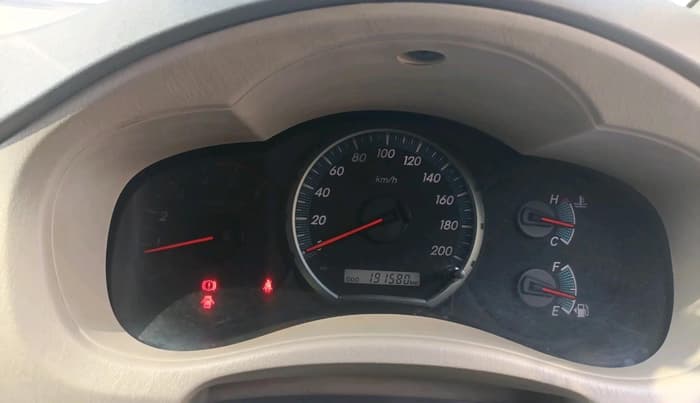 2014 Toyota Innova 2.5 VX 8 STR, Diesel, Manual, 1,91,580 km, interior