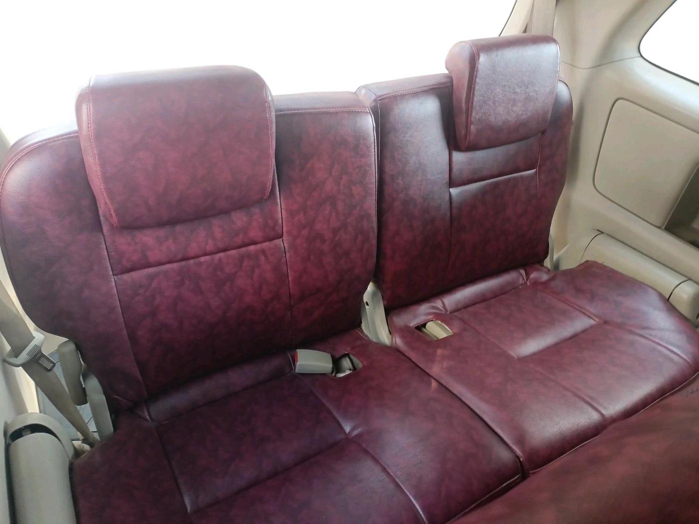 2014 Toyota Innova 2.5 VX 8 STR, Diesel, Manual, 1,91,580 km, interior