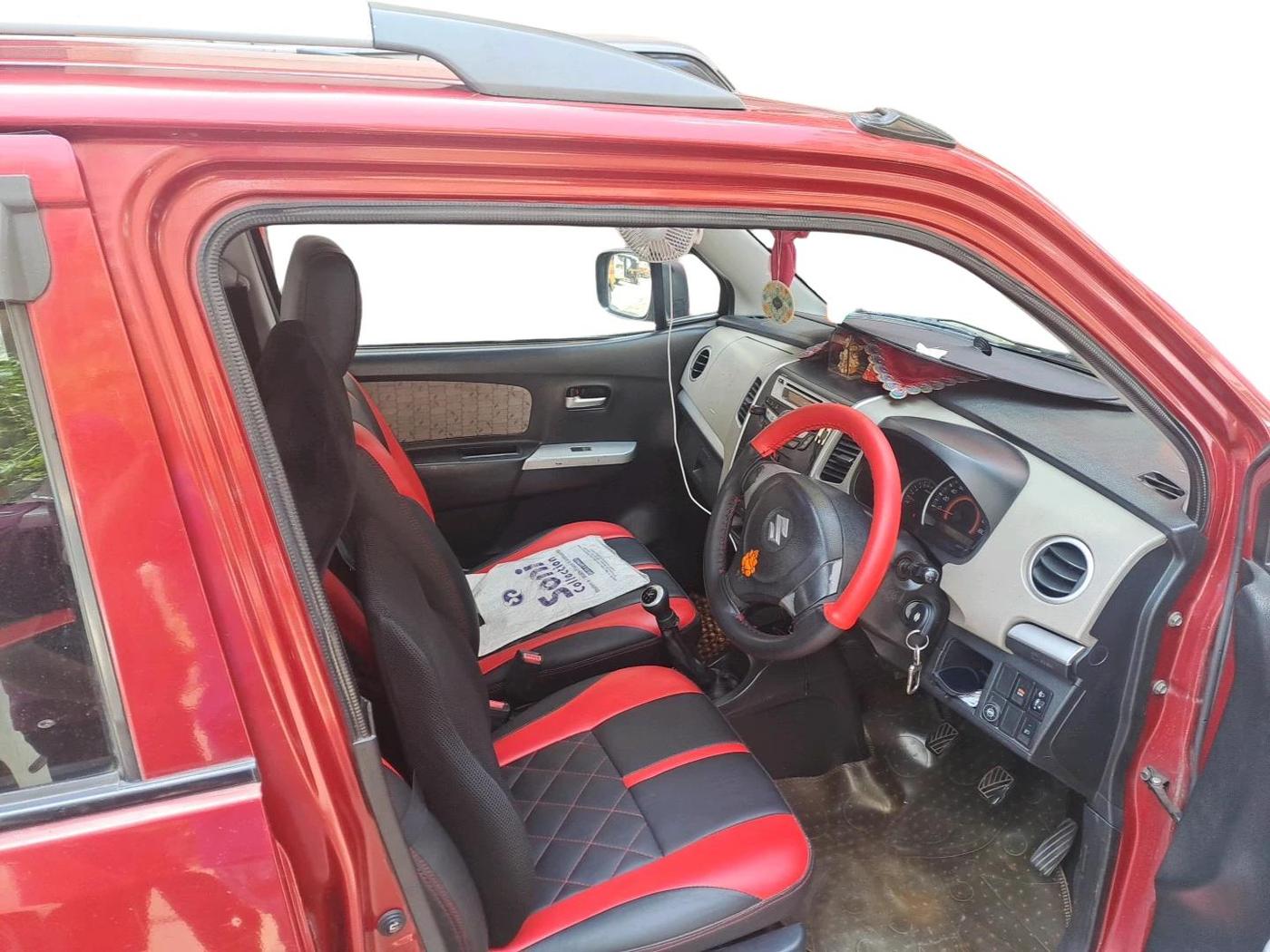 2016 Maruti Wagon R 1.0 VXI, CNG, Manual, 2,43,916 km, interior