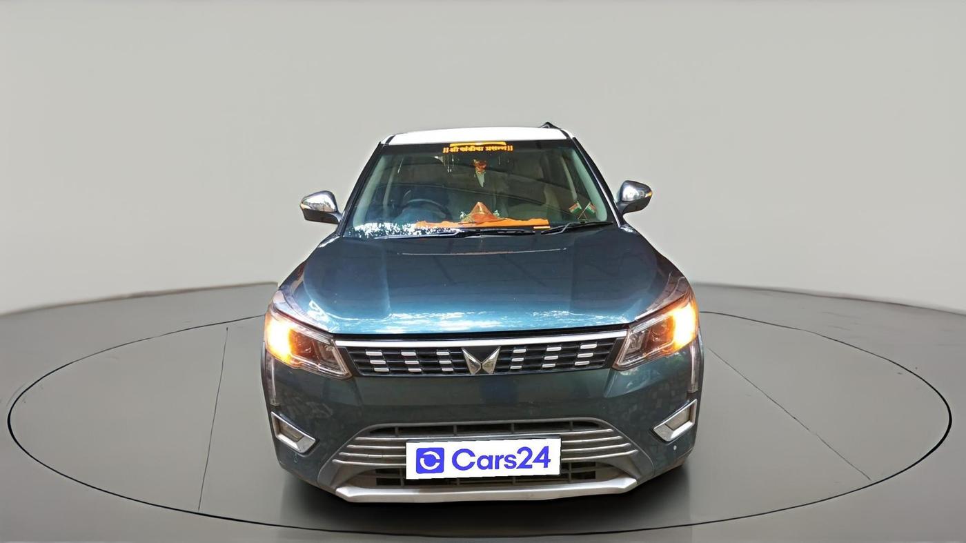 2022 Mahindra XUV300 W8 (O) 1.5 DIESEL, Diesel, Manual, 44,308 km, exterior
