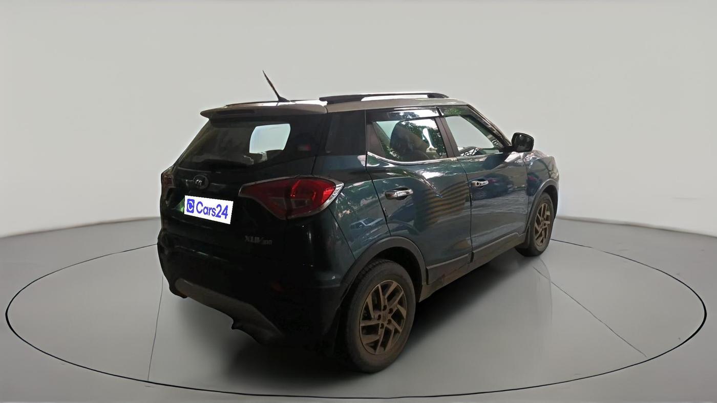2022 Mahindra XUV300 W8 (O) 1.5 DIESEL, Diesel, Manual, 44,308 km, exterior