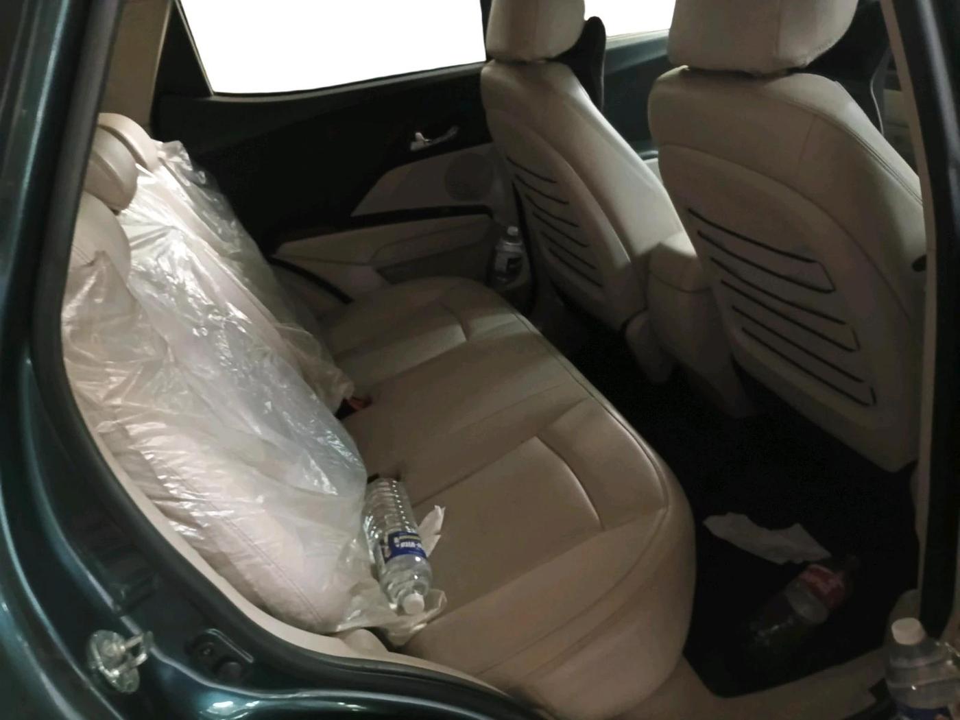 2022 Mahindra XUV300 W8 (O) 1.5 DIESEL, Diesel, Manual, 44,308 km, interior