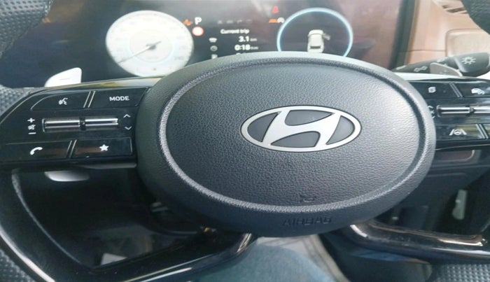 2024 Hyundai ALCAZAR Signature 7 STR 1.5 Diesel Automatic, Diesel, Automatic, 11,171 km, interior