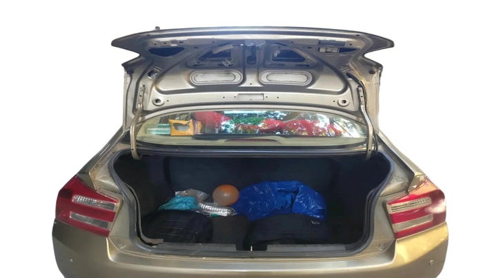 2013 Honda City 1.5L I-VTEC V MT, Petrol, Manual, 1,19,622 km, exterior