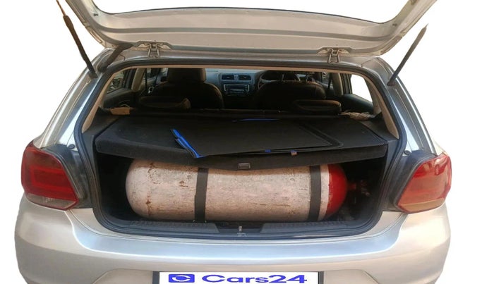 2014 Volkswagen Polo COMFORTLINE 1.2L, CNG, Manual, 1,50,869 km, exterior